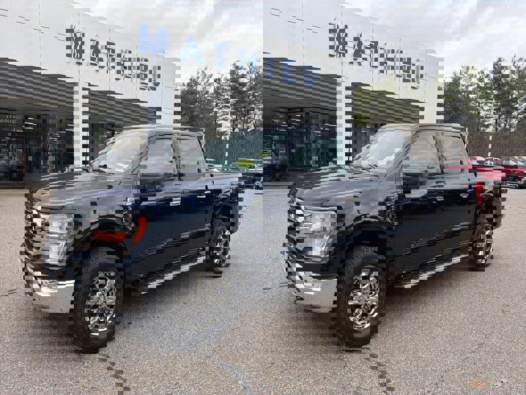 Used 2022 Ford F150 XLT w/ Equipment Group 301A Mid