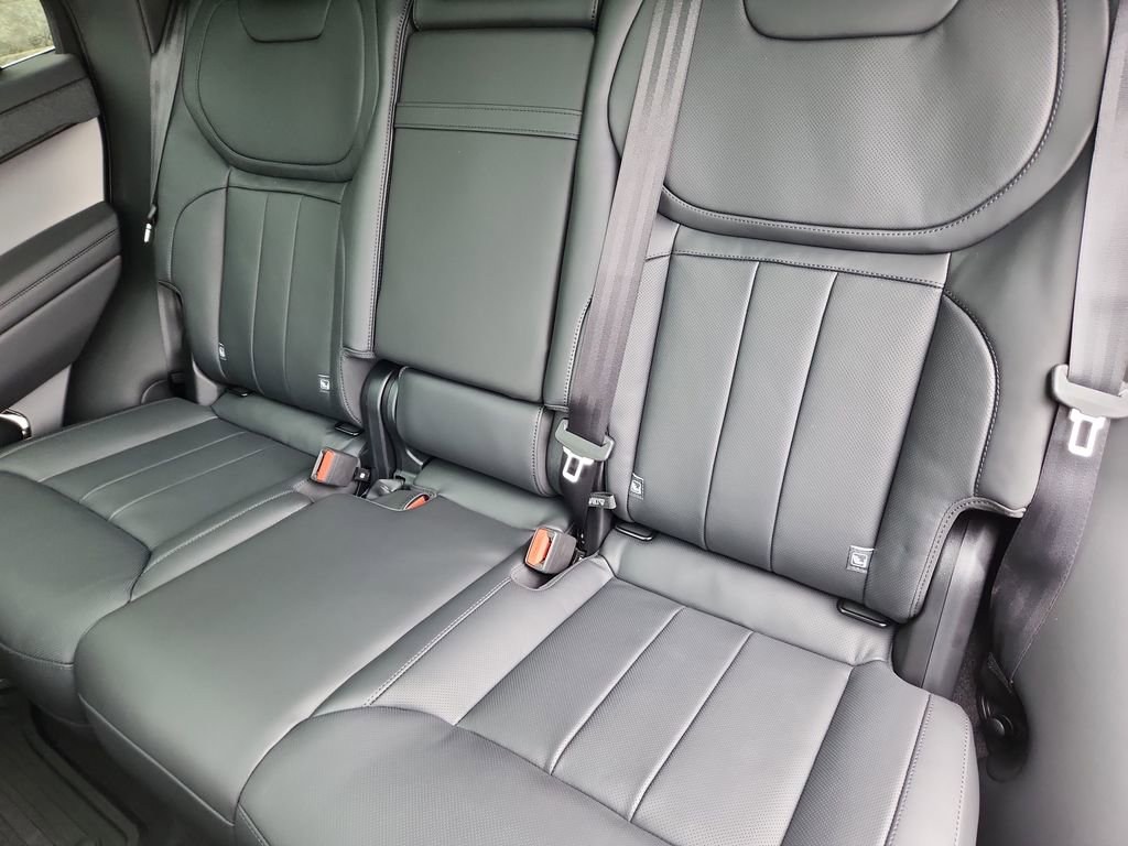 New 2026 Land Rover Range Rover Sport SE AWD/4WD image 25