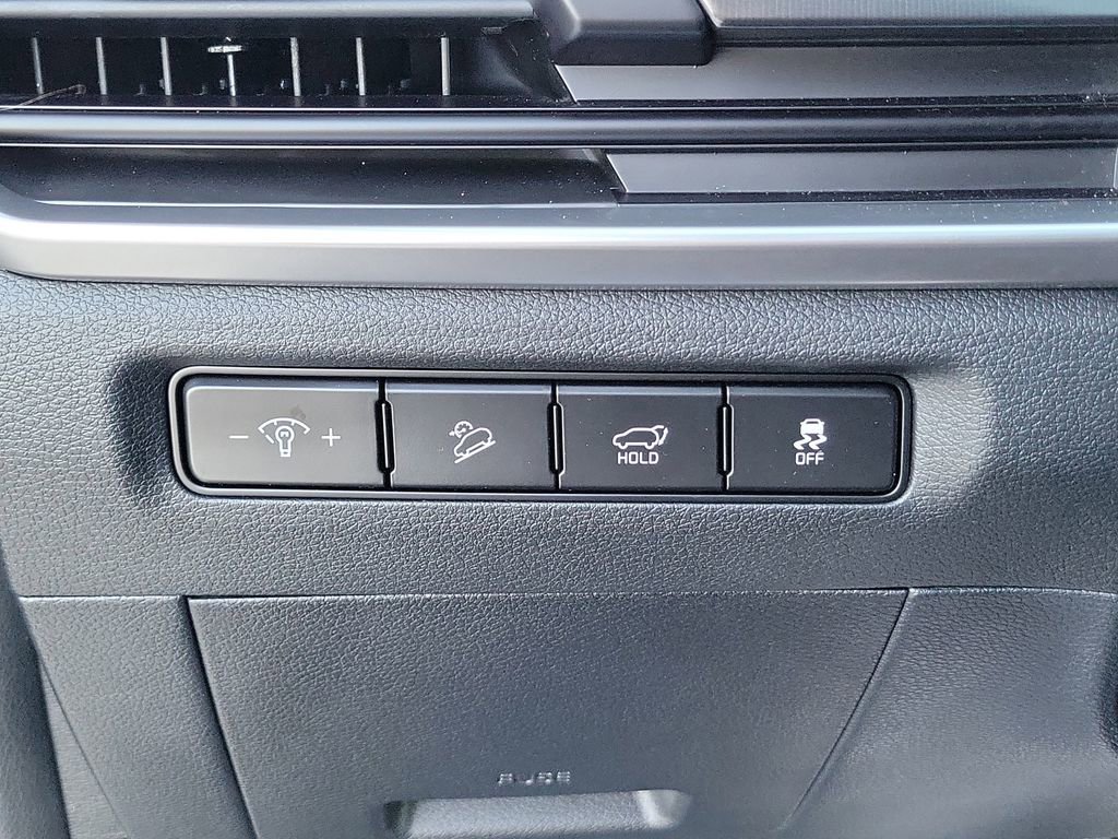 Used 2025 Kia Telluride S image 30