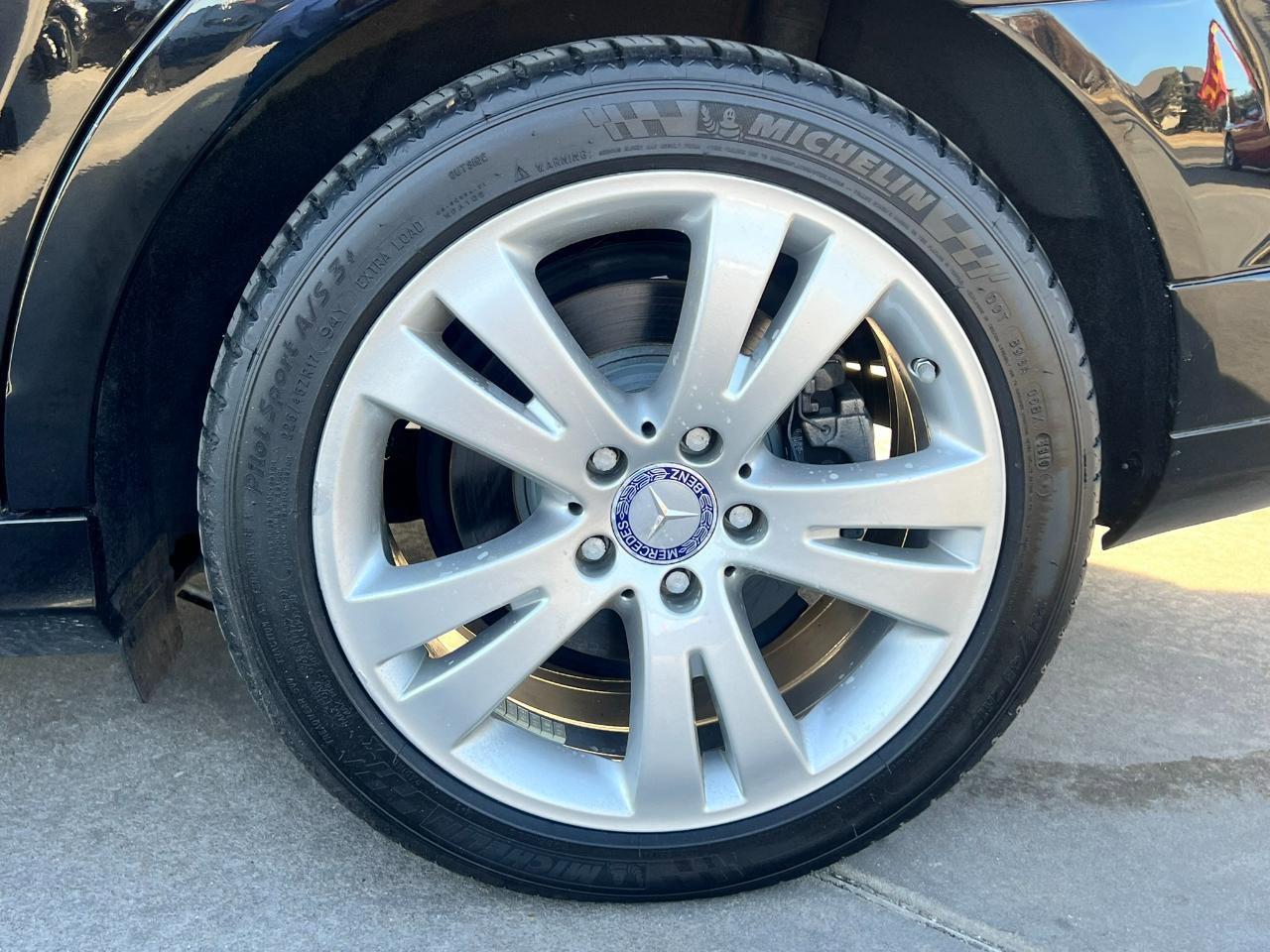 Used 2010 Mercedes-Benz C 300 Sedan image 32