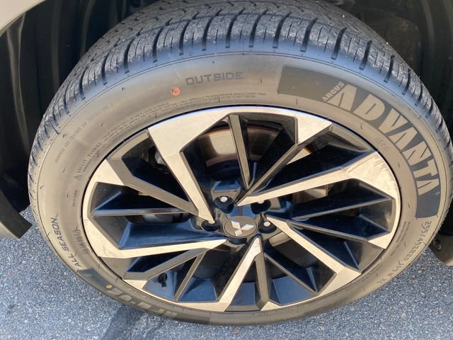 Used 2024 Mitsubishi Outlander SE AWD/4WD image 27