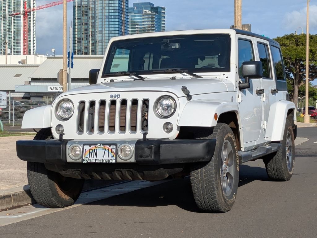 Used 2017 Jeep Wrangler Unlimited Sahara w/ Connectivity Group AWD/4WD image 1