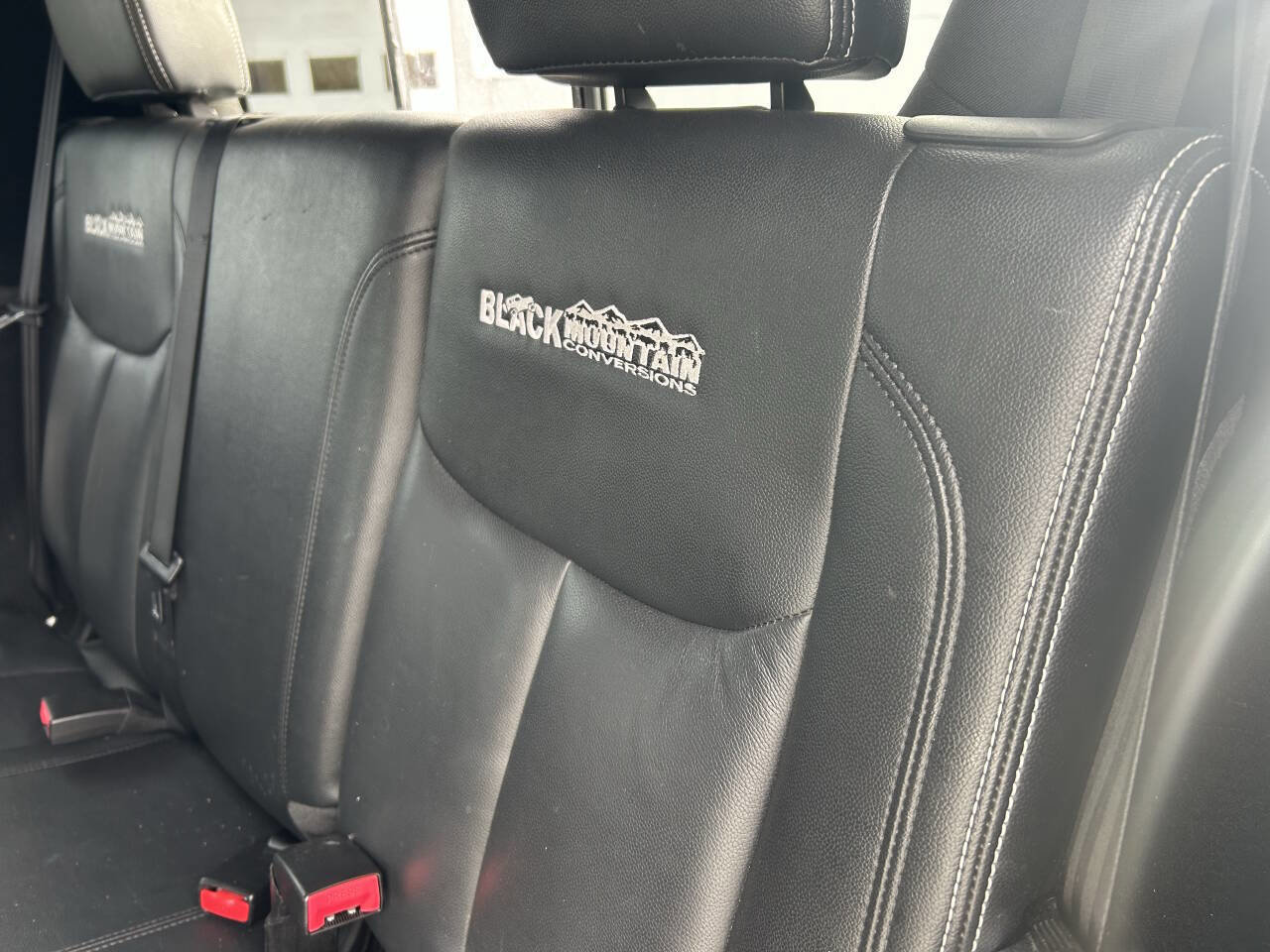 Used 2013 Jeep Wrangler Unlimited Sport image 17