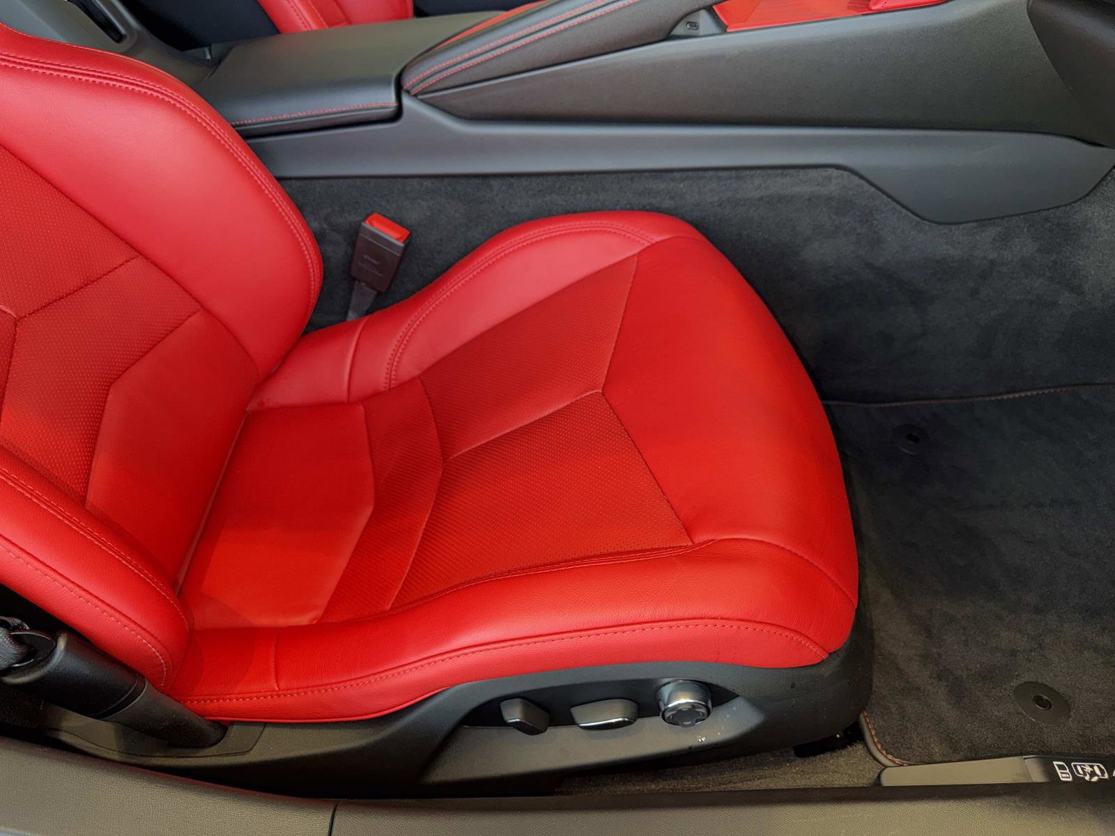 Used 2026 Chevrolet Corvette Stingray Preferred Conv w/ Z51 Performance Package RWD image 14