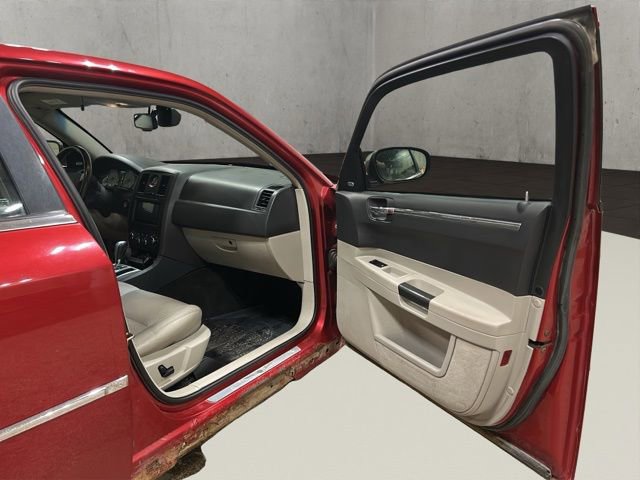 Used 2006 Chrysler 300 C image 20