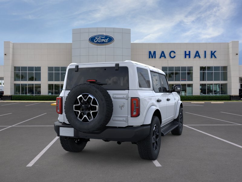 New 2026 Ford Bronco Outer Banks AWD/4WD image 8