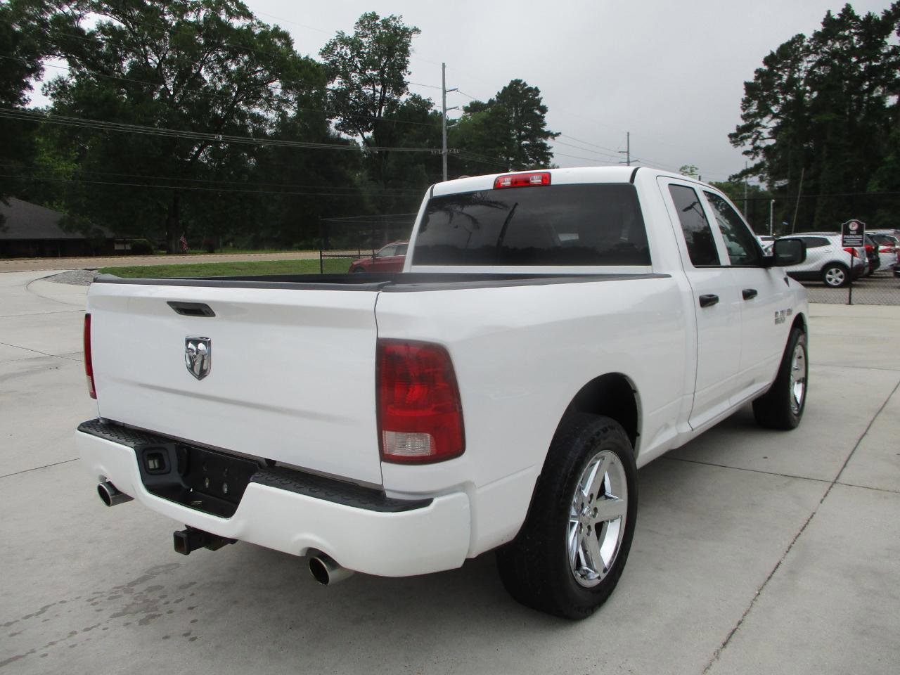Used 2018 RAM 1500 Express RWD image 25
