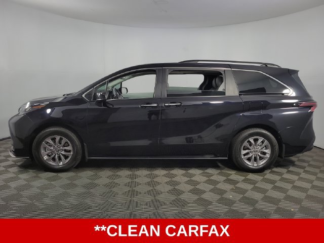 Used 2025 Toyota Sienna XLE w/ XLE Plus Package FWD image 5