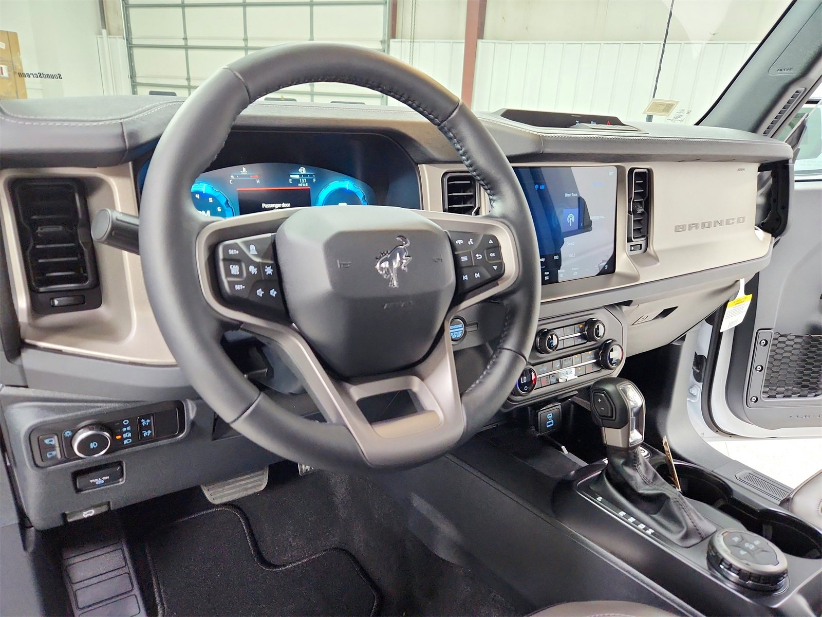 New 2025 Ford Bronco Outer Banks image 18