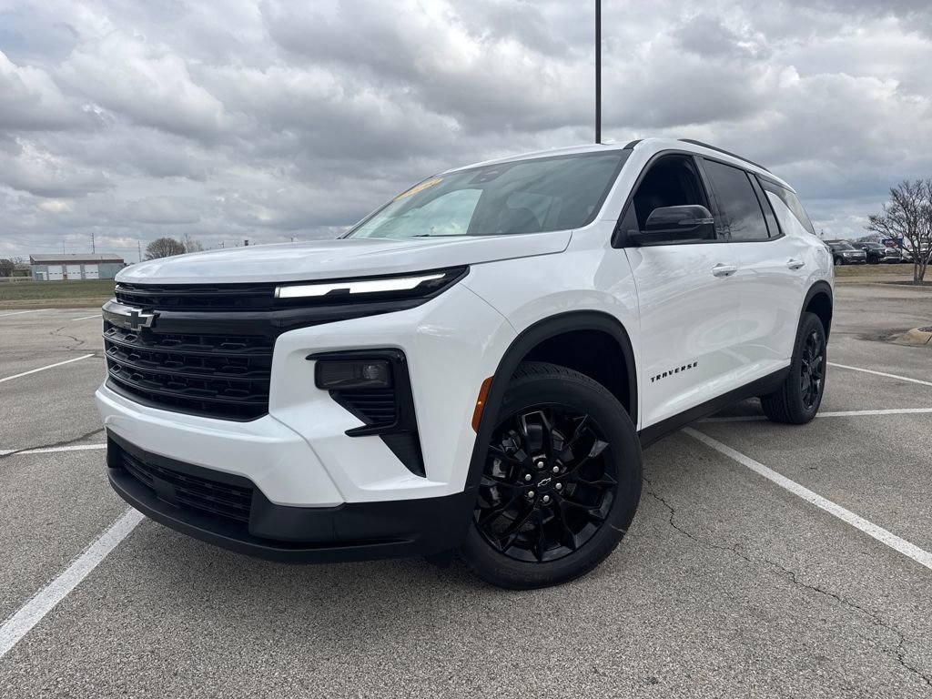 New 2026 Chevrolet Traverse LT w/ Midnight/Sport Edition