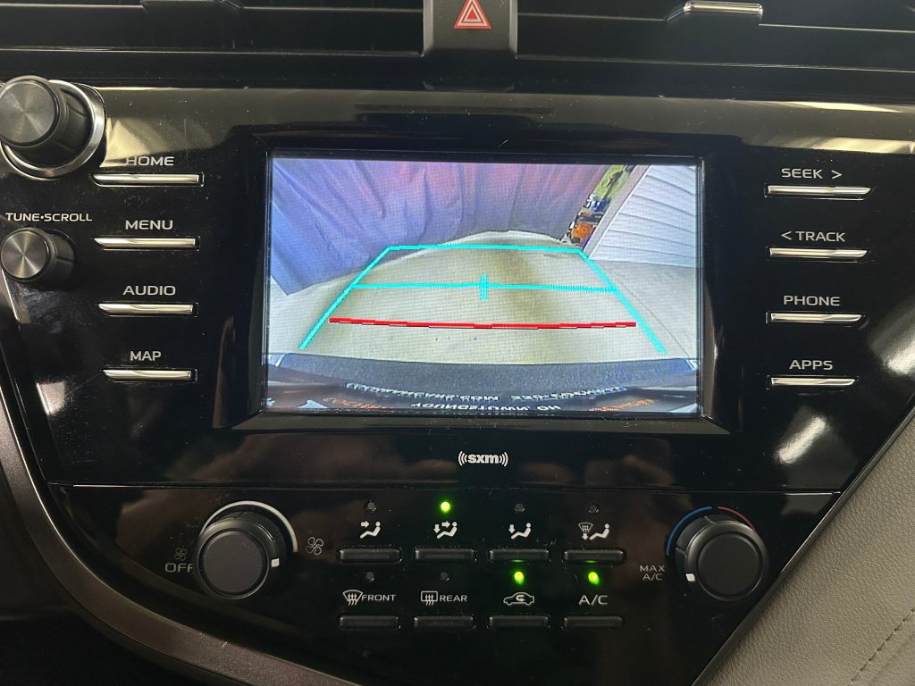 Used 2020 Toyota Camry LE FWD image 13