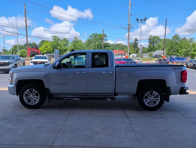 Used 2017 Chevrolet Silverado 1500 LT w/ All Star Edition AWD/4WD image 4