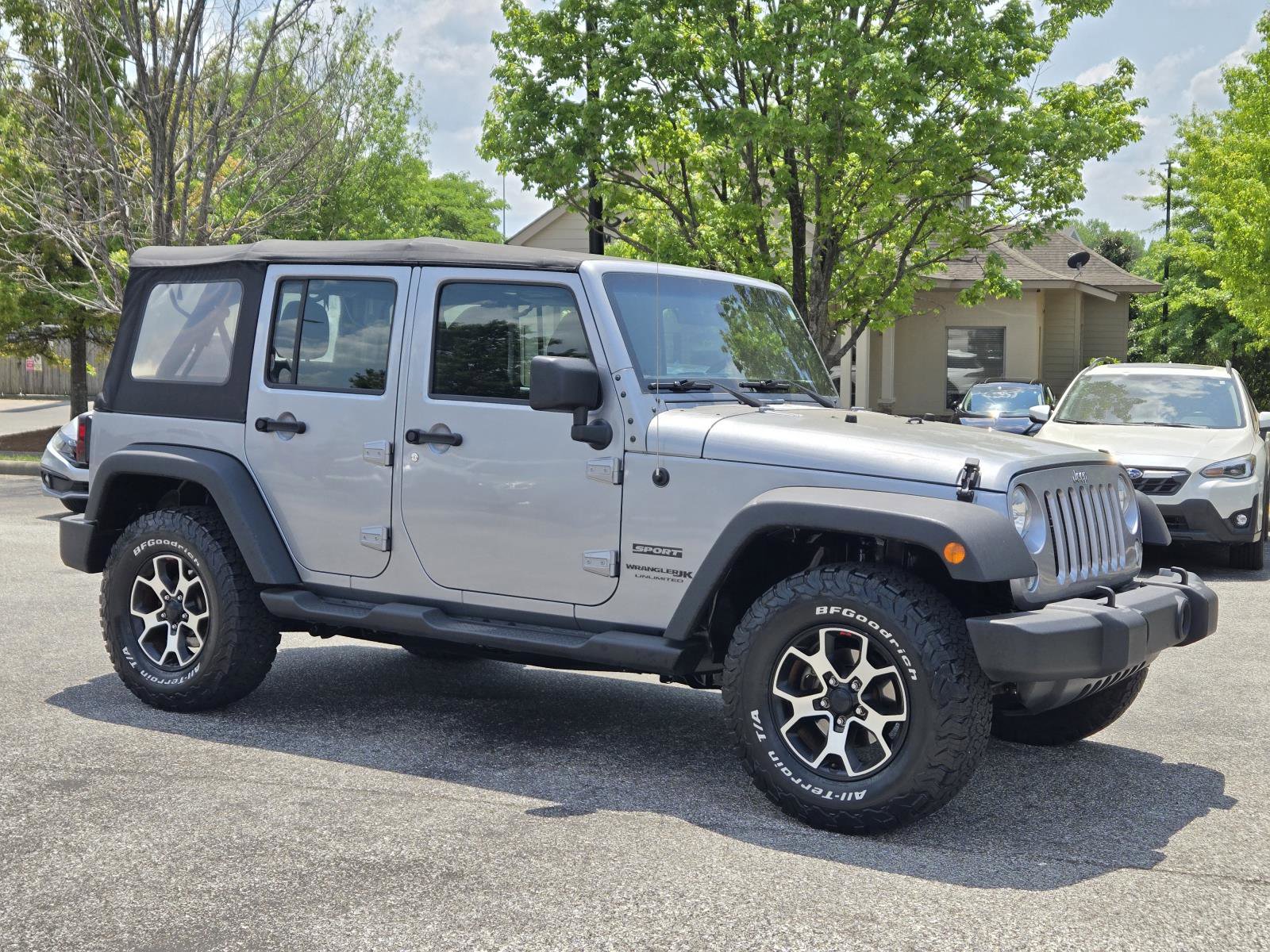 Used 2018 Jeep Wrangler Unlimited Sport w/ Connectivity Group AWD/4WD image 5
