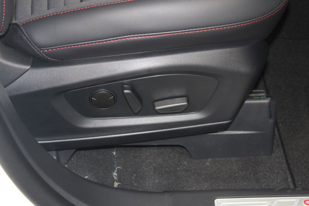 New 2026 Ford Explorer ST-Line w/ Premium Package image 27