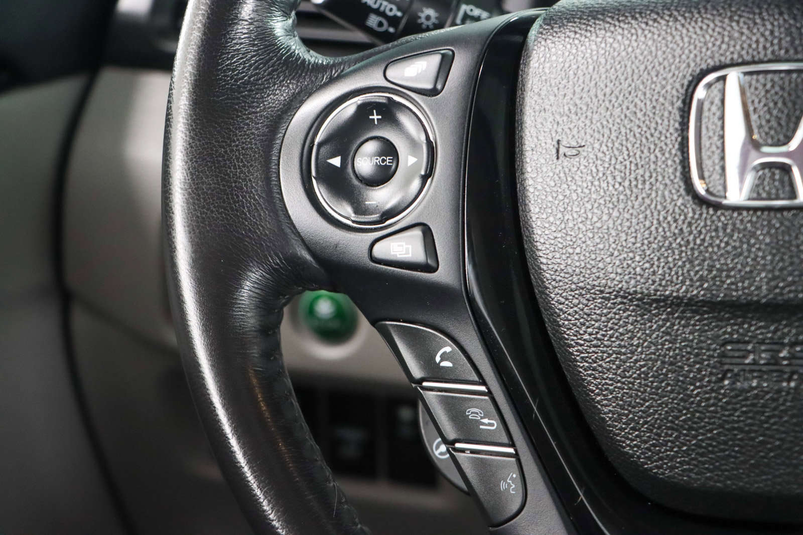 Used 2020 Honda Ridgeline RTL-E image 13