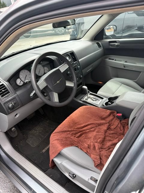 Used 2007 Chrysler 300 RWD image 3
