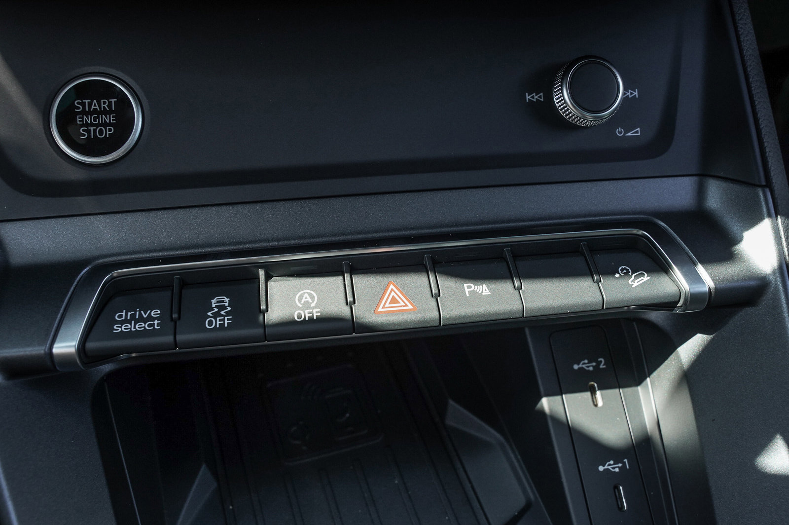 New 2025 Audi Q3 2.0T Premium image 17