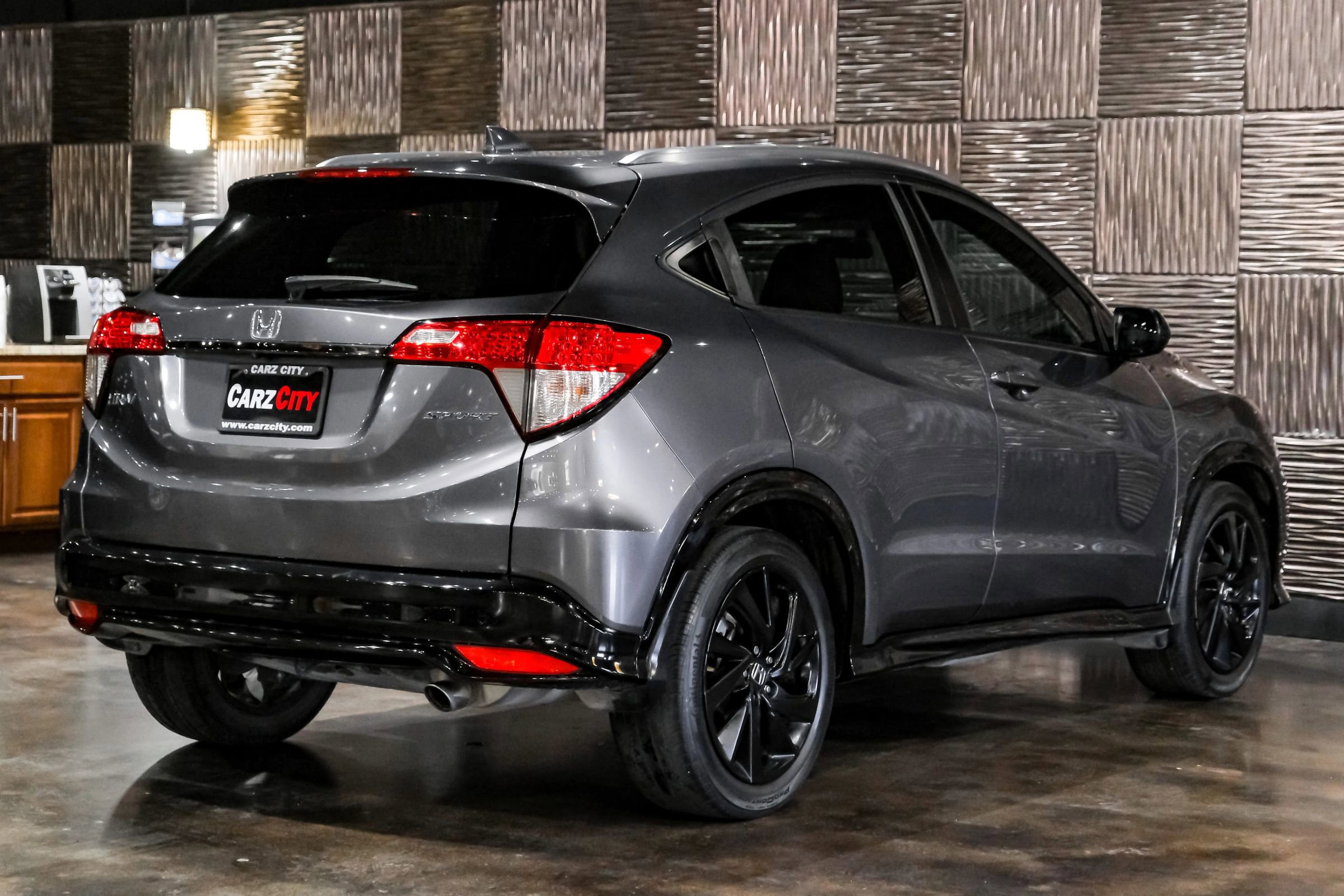 Used 2022 Honda HR-V Sport image 9