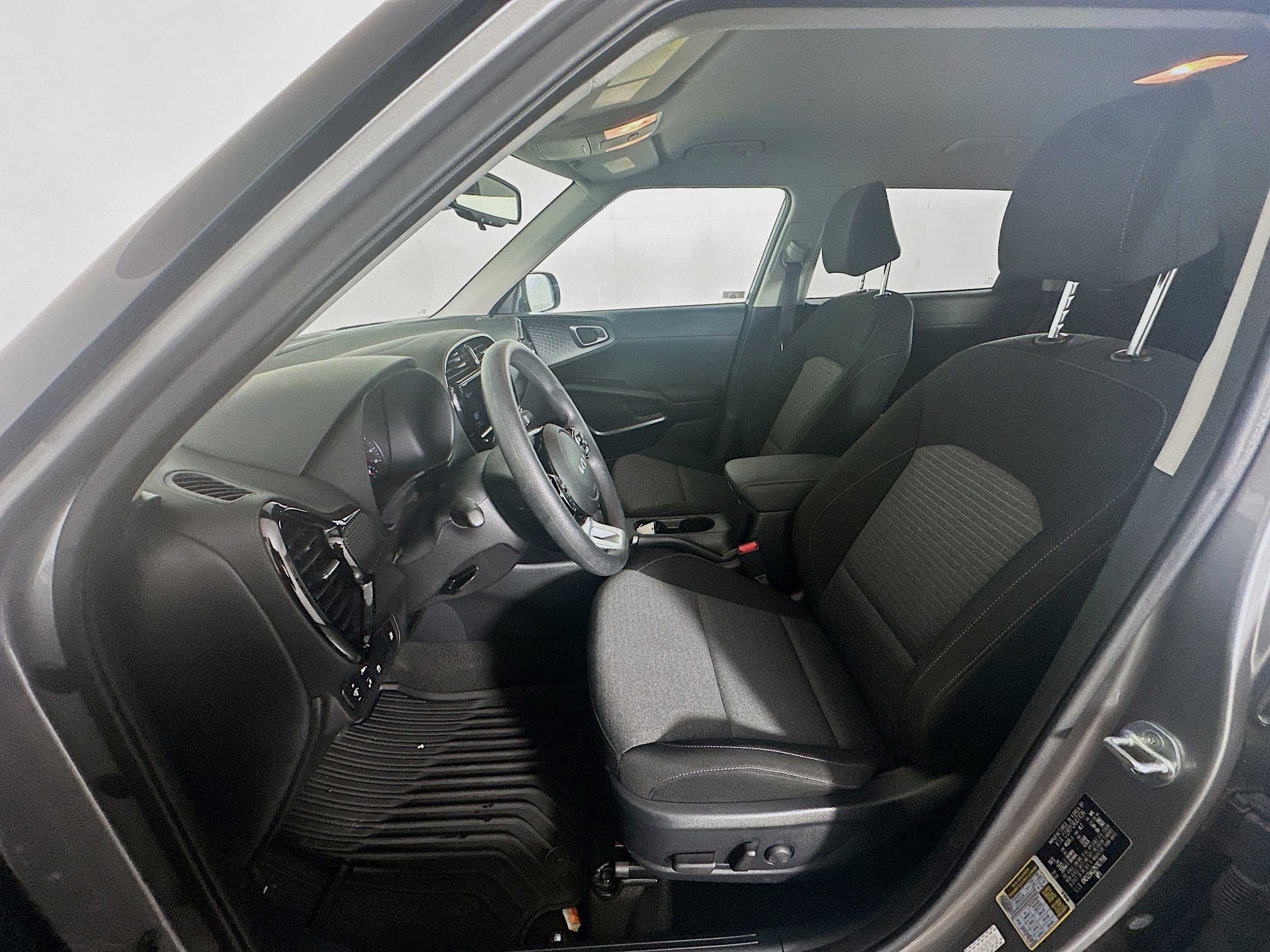 Used 2022 Kia Soul S FWD image 13