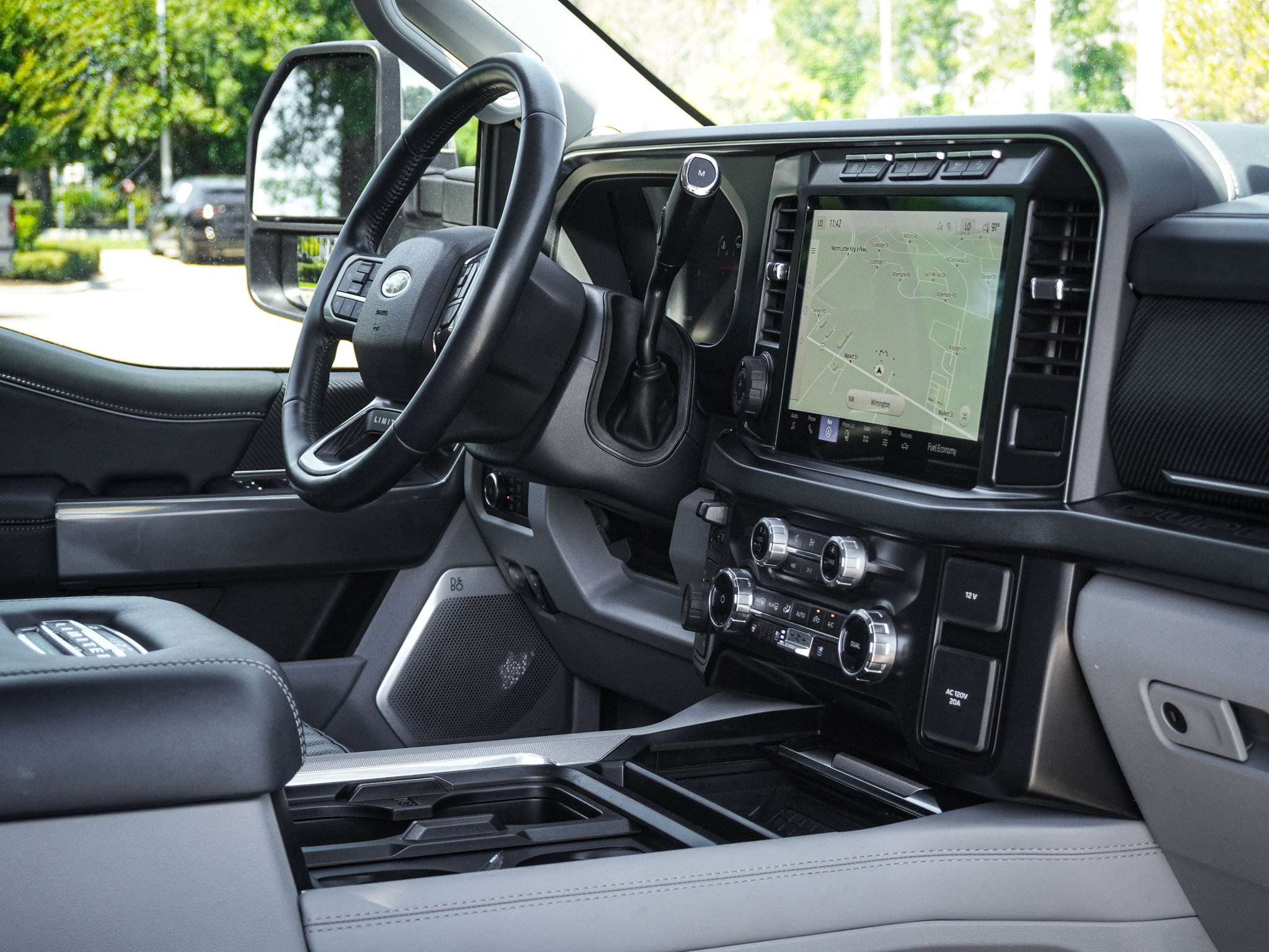 Used 2024 Ford F450 Limited w/ FX4 Off-Road Package AWD/4WD image 36