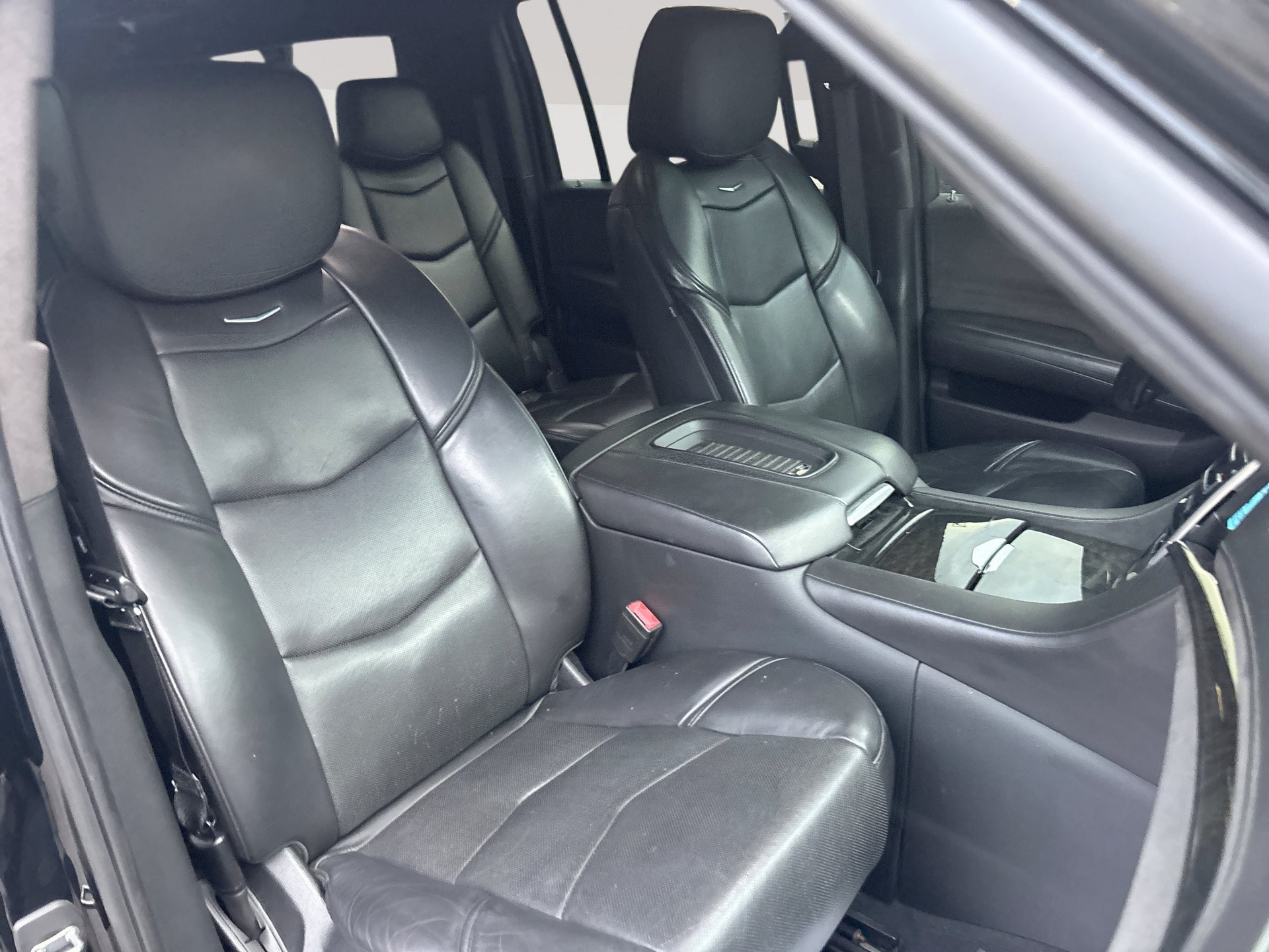 Used 2019 Cadillac Escalade ESV Platinum AWD/4WD image 25