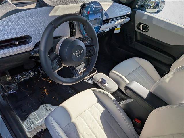 New 2026 MINI Cooper 4-Door Hardtop FWD image 3