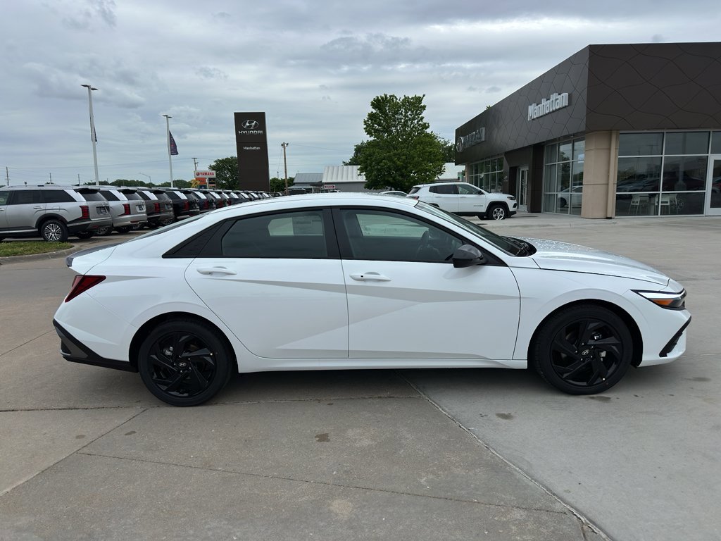 New 2026 Hyundai Elantra Sport FWD image 4