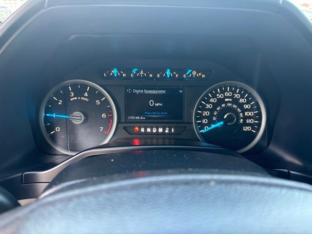 Used 2015 Ford F150 XLT w/ Equipment Group 302A Luxury AWD/4WD image 19