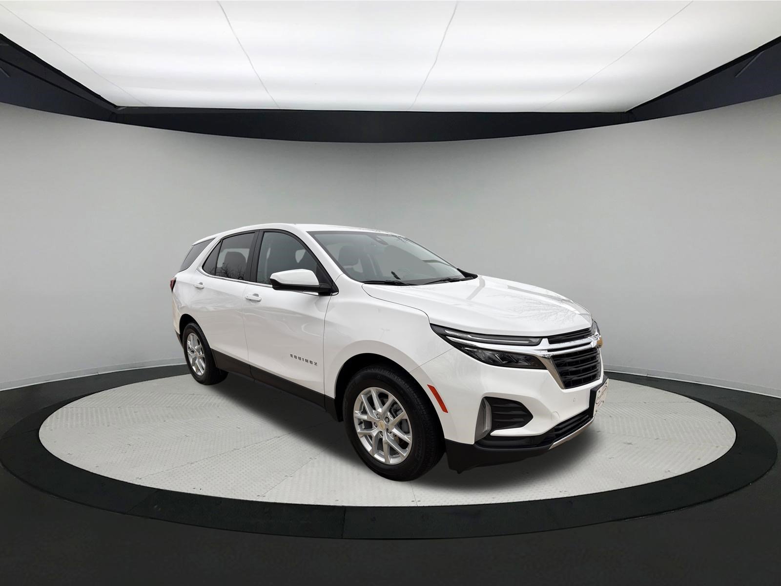 Used 2024 Chevrolet Equinox LT w/ LPO, Floor Liner Package FWD image 7