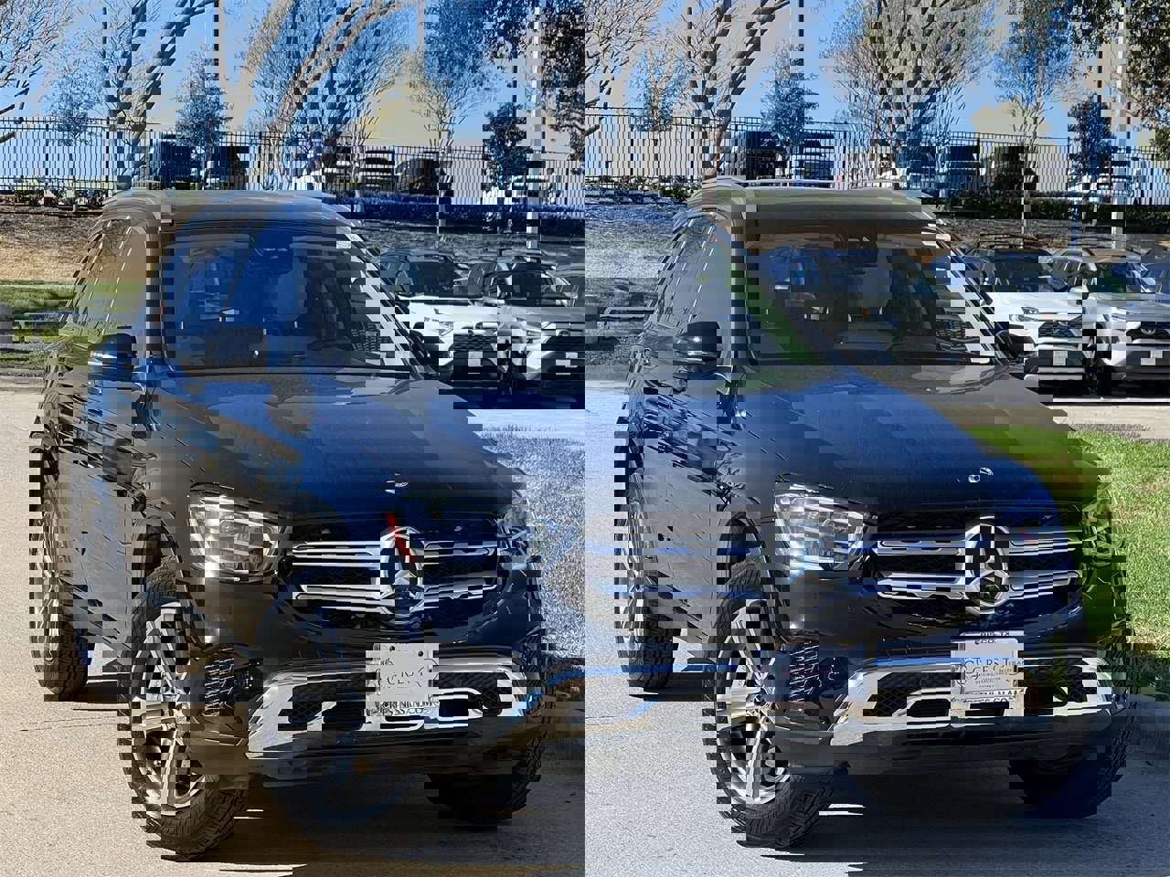 Used 2022 Mercedes-Benz GLC 300 image 2