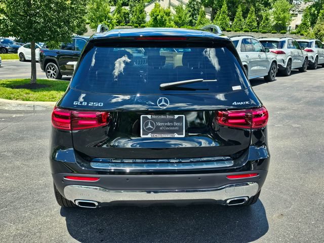 New 2026 Mercedes-Benz GLB 250 4MATIC image 8