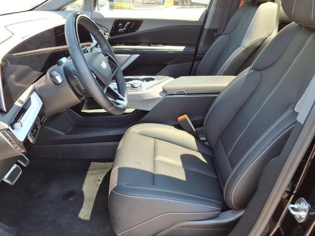 New 2026 Cadillac Optiq Luxury 1 RWD image 5
