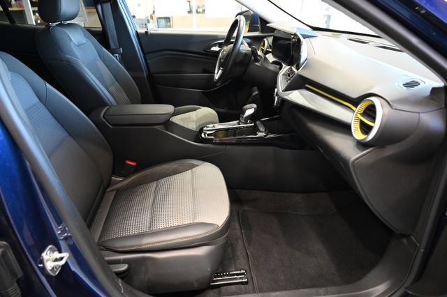 Used 2024 Chevrolet Trax LT w/ Driver Confidence Package FWD image 10