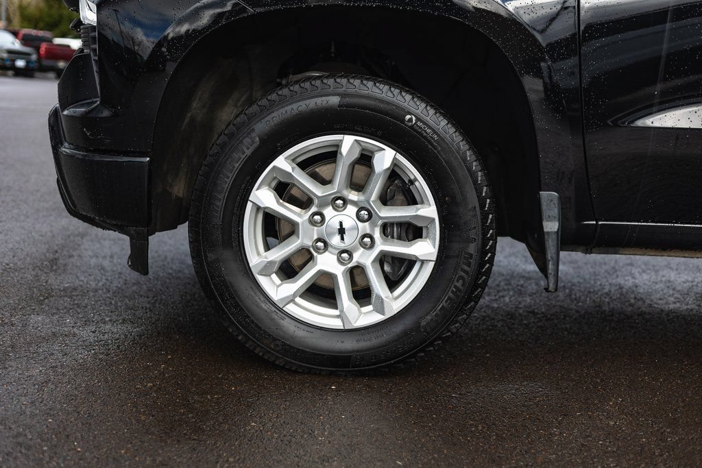 Used 2024 Chevrolet Silverado 1500 RST AWD/4WD image 18