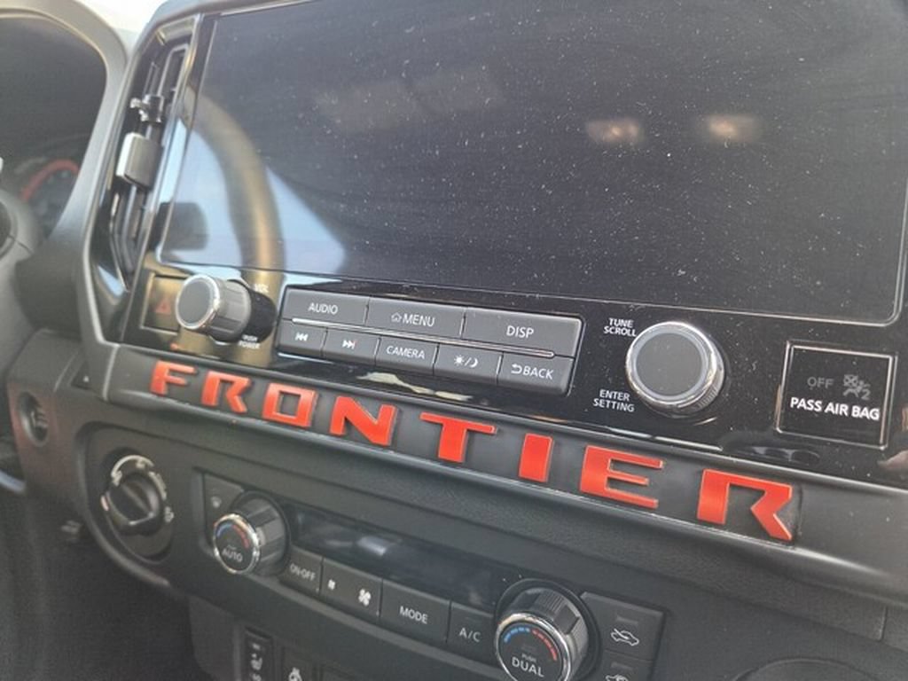 Used 2026 Nissan Frontier PRO-4X AWD/4WD image 6