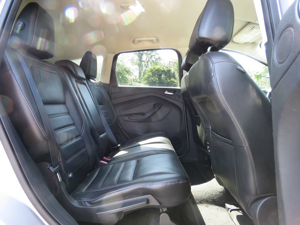 Used 2017 Ford Escape Titanium w/ Equipment Group 301A AWD/4WD image 16