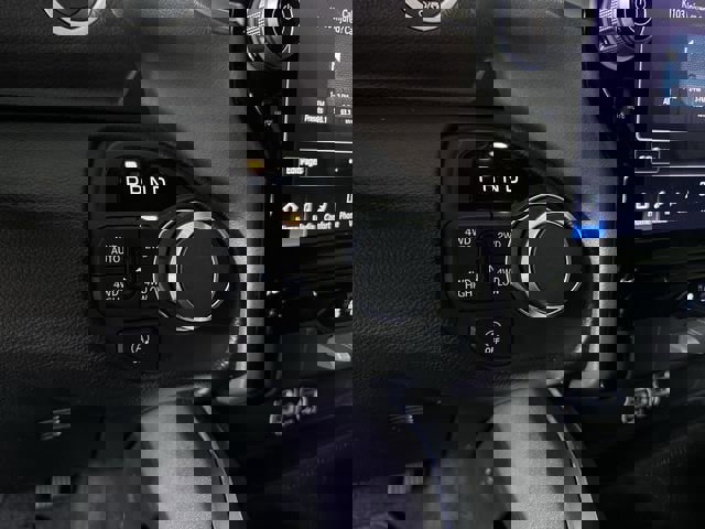 Used 2025 RAM 1500 Big Horn AWD/4WD image 16