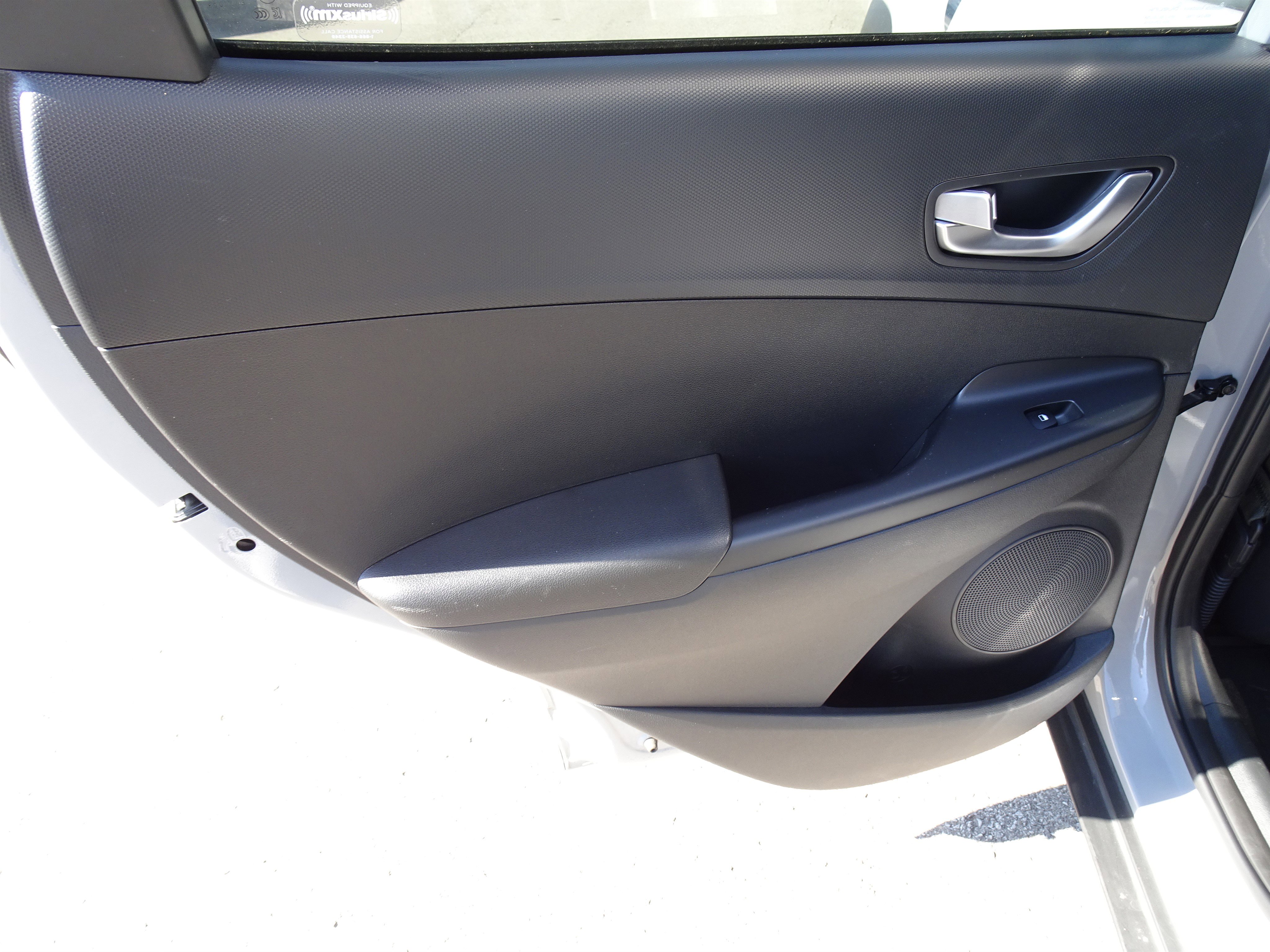 Used 2023 Hyundai Kona SEL w/ Convenience Package image 16