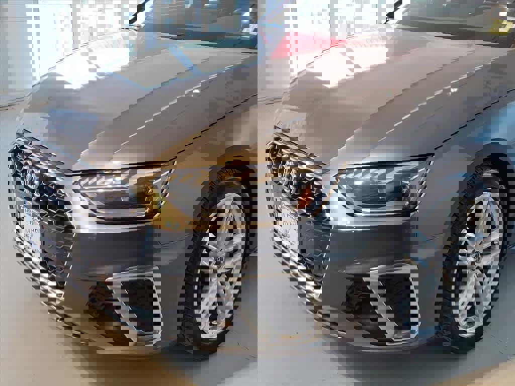 Used 2023 Audi A4 2.0T Premium w/ Convenience Package image 7