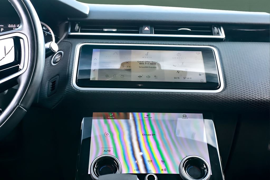 Used 2022 Land Rover Range Rover Velar R-Dynamic S image 29