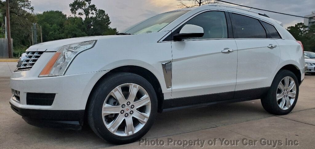 Used 2015 Cadillac SRX Luxury image 1