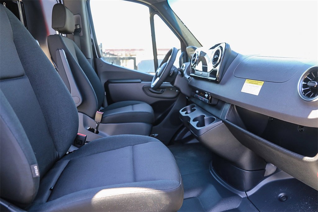 Used 2024 Mercedes-Benz Sprinter 144 Cargo image 18