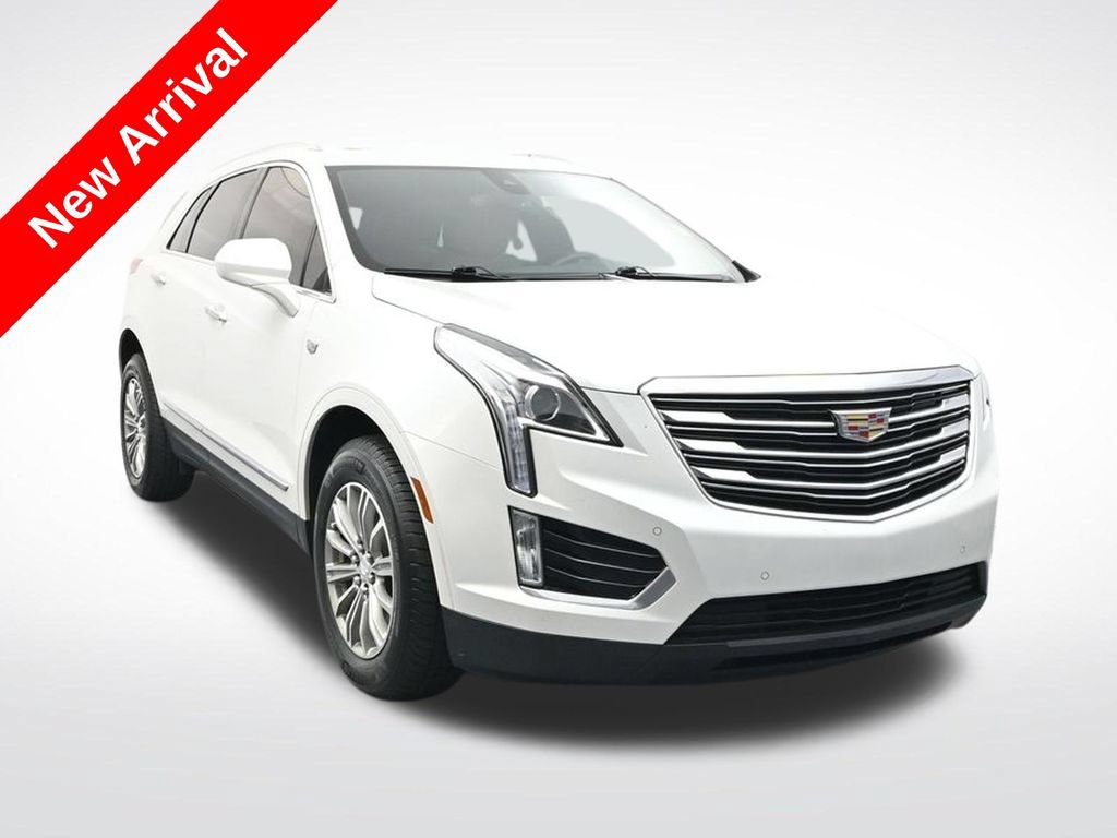 Used 2017 Cadillac XT5 Luxury w/ Driver Awareness Package FWD image 1