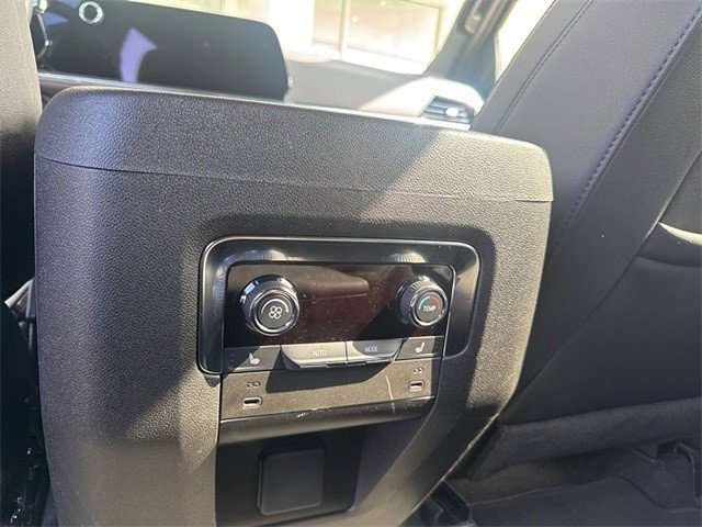 Certified 2025 Chevrolet Suburban RST w/ Comfort Package image 6