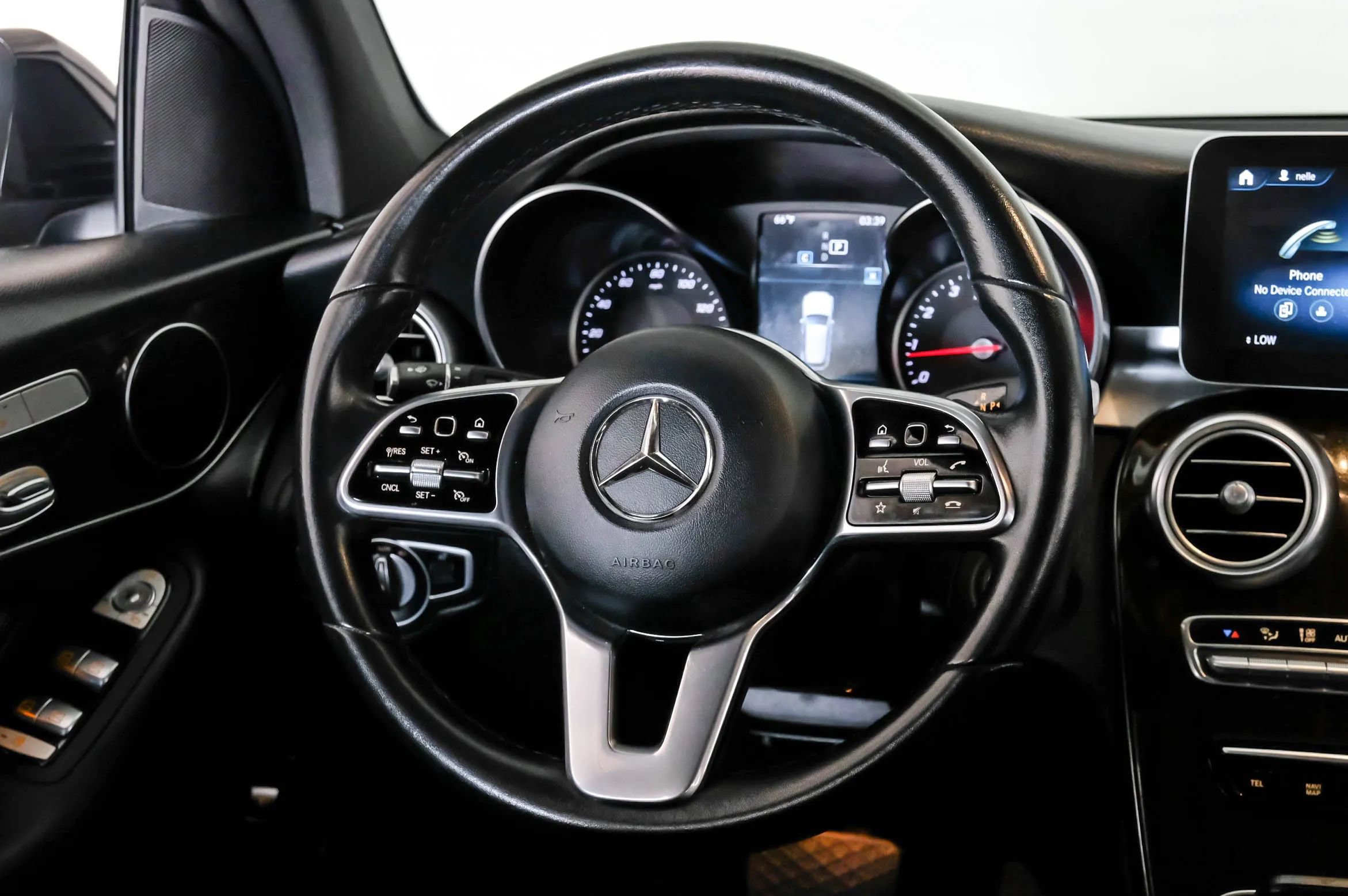 Used 2020 Mercedes-Benz GLC 300 4MATIC image 15