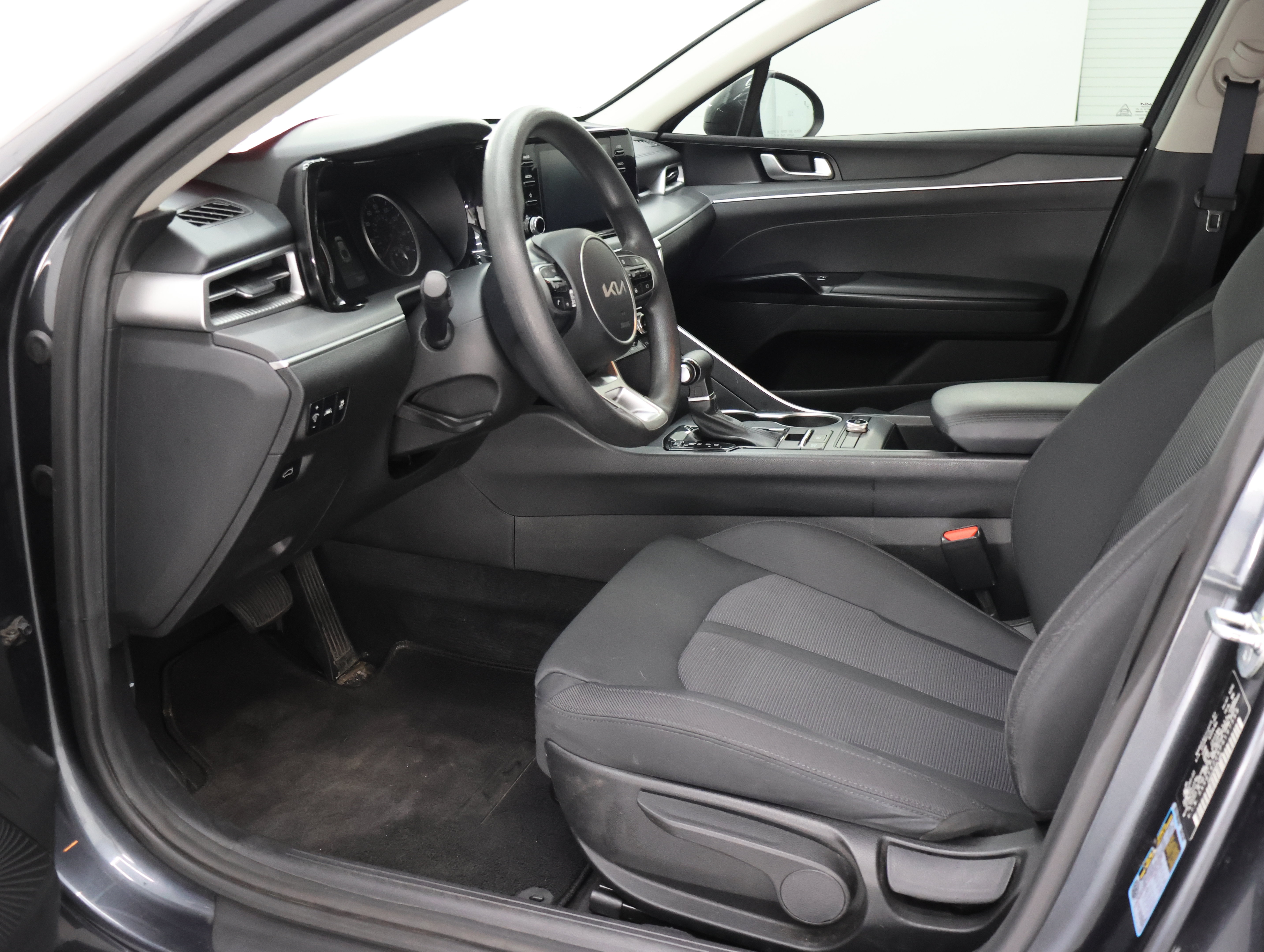 Used 2023 Kia K5 LXS FWD image 8