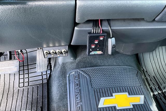 Used 2002 Chevrolet Silverado 2500 LS AWD/4WD image 12