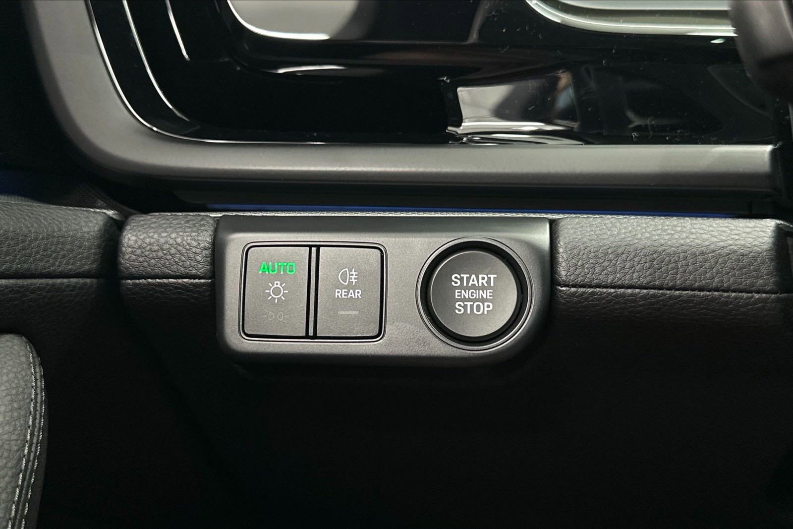 Certified 2024 Porsche Panamera 4 image 46