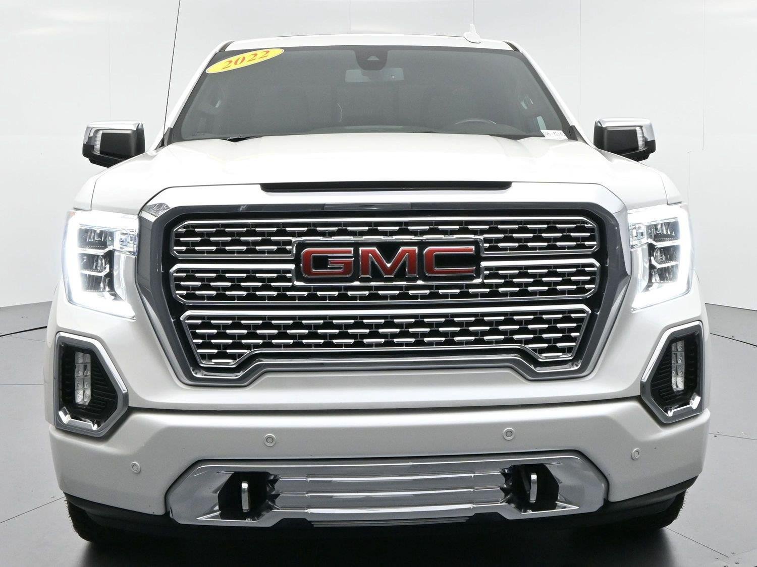 Used 2022 GMC Sierra 1500 Denali w/ Driver Alert Package II AWD/4WD image 6