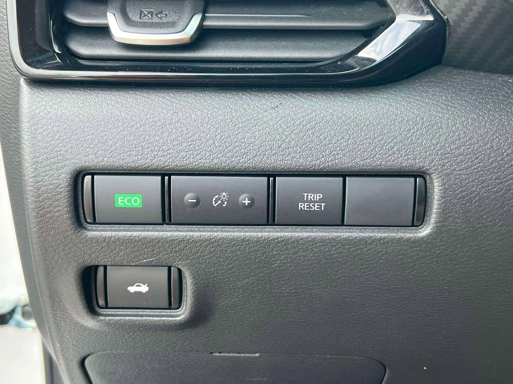 Used 2025 Nissan Sentra SV w/ SV Premium Package FWD image 22